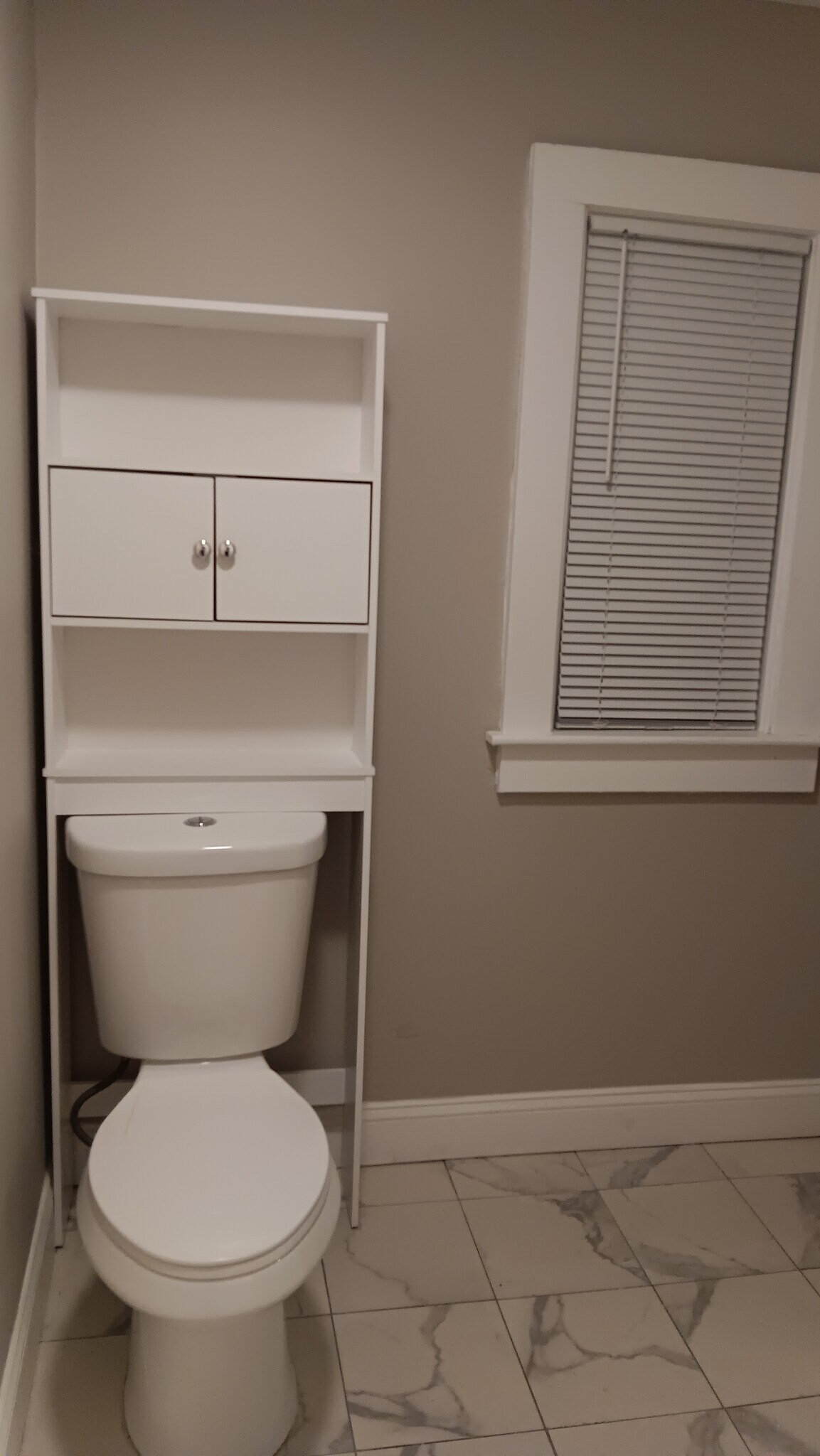 Building Photo - 633 Haverhill St