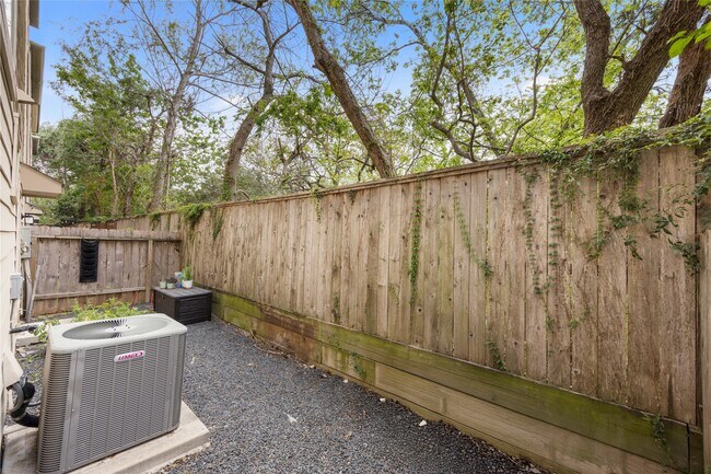 Building Photo - 8911 Wind Springs Dr