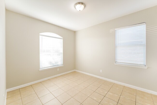 Building Photo - 5026 Manor Stone Ln