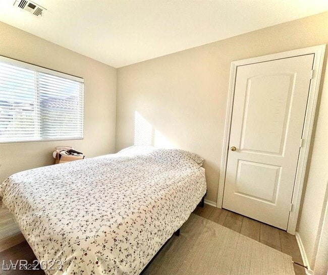 Building Photo - 7279 Twin Maples Ct