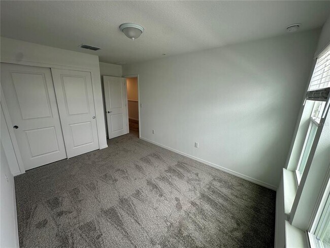 Building Photo - 4620 ORCHARD VIEW Aly