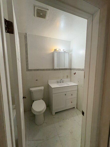 Building Photo - 2129 NW 57th St