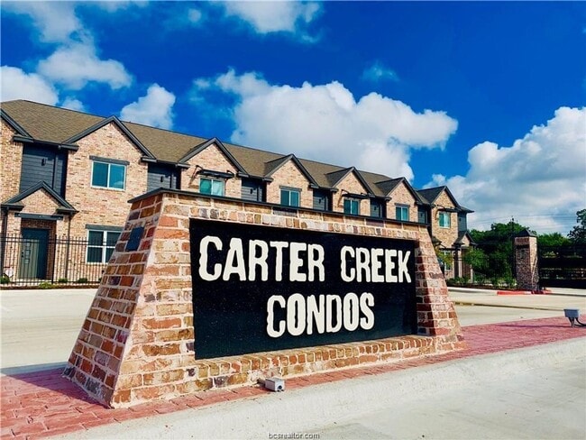 Primary Photo - 1451 Associates Ave