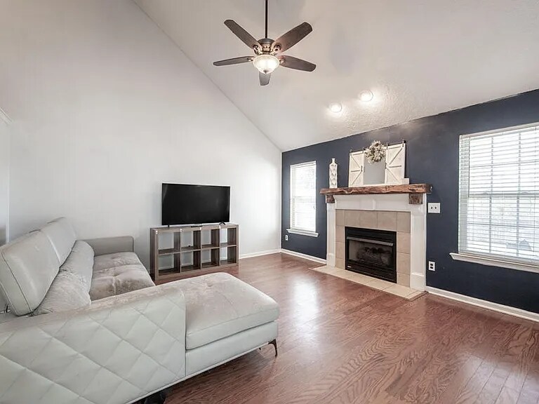 Building Photo - 1473 Oxpens Rd