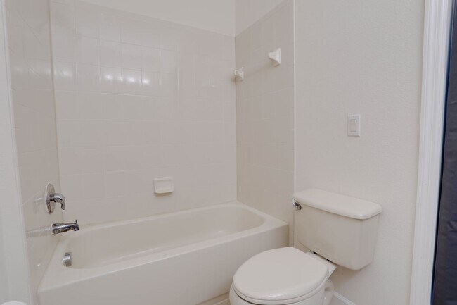 Building Photo - 2695 Palastro Way