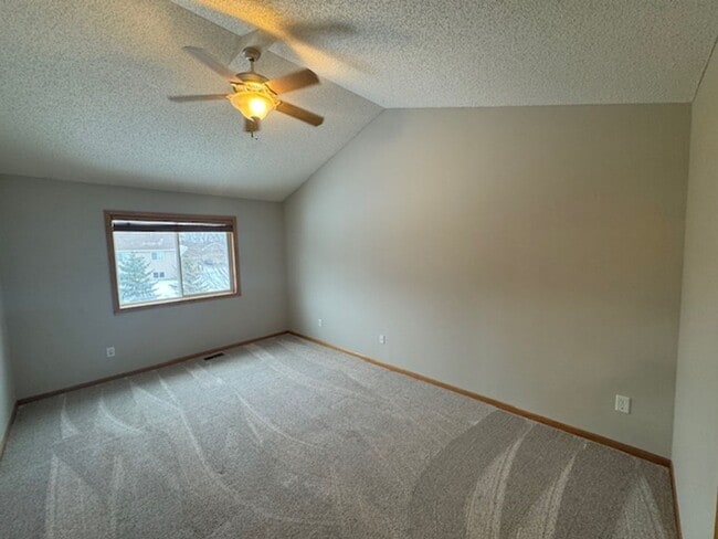 Building Photo - Gorgeous 6 Bed/3 Bath/3 Garage SFH with Screened in Porch, and Firepit in Minnetrista!