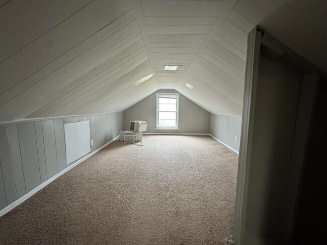 Building Photo - 790 Allendale Dr