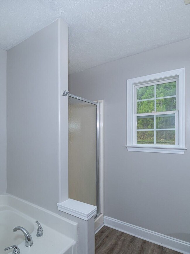 Building Photo - East Columbus