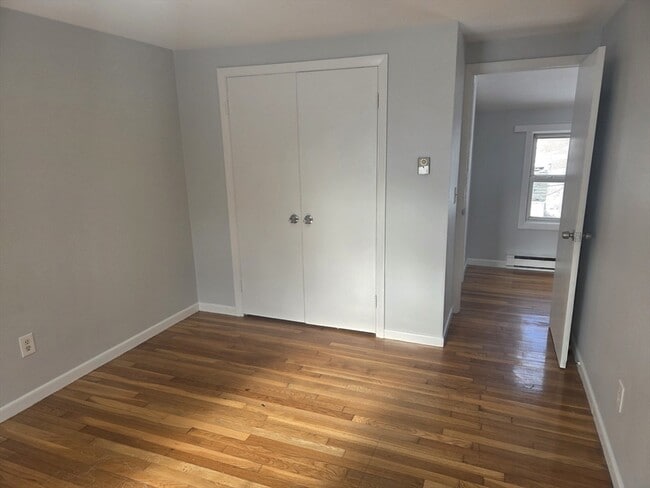 Building Photo - 0 Town House Ct