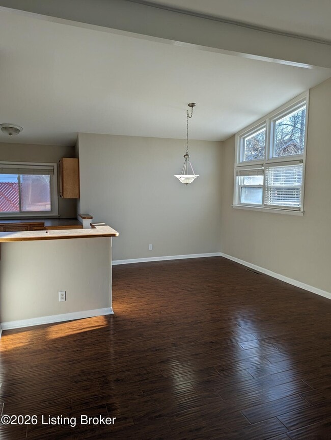 Building Photo - 1701 Brentmoor Ln