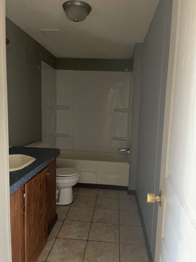 Building Photo - 2 BR 2 Bath 1,120 sq ft singlewide mobile home on 1.03 acres in Lonoke, AR