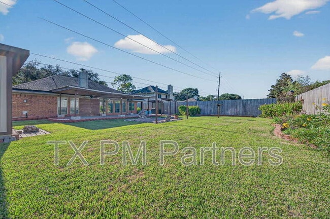 Building Photo - 23410 Stratsborough Dr