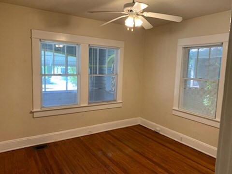 Front Bedroom - 1015 E Washington St