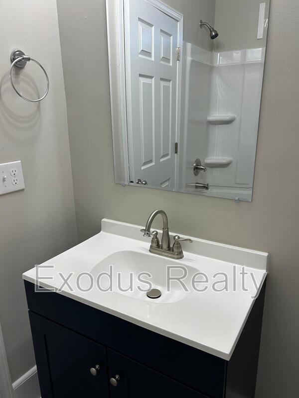 Building Photo - 311 Bracken St