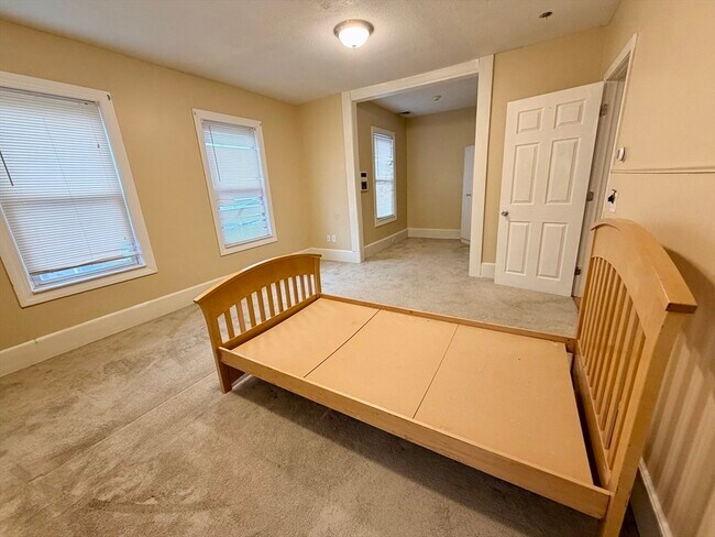 Building Photo - 59 Whitney Ave