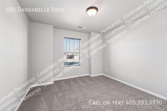 Building Photo - 600 Dardanelle Pass