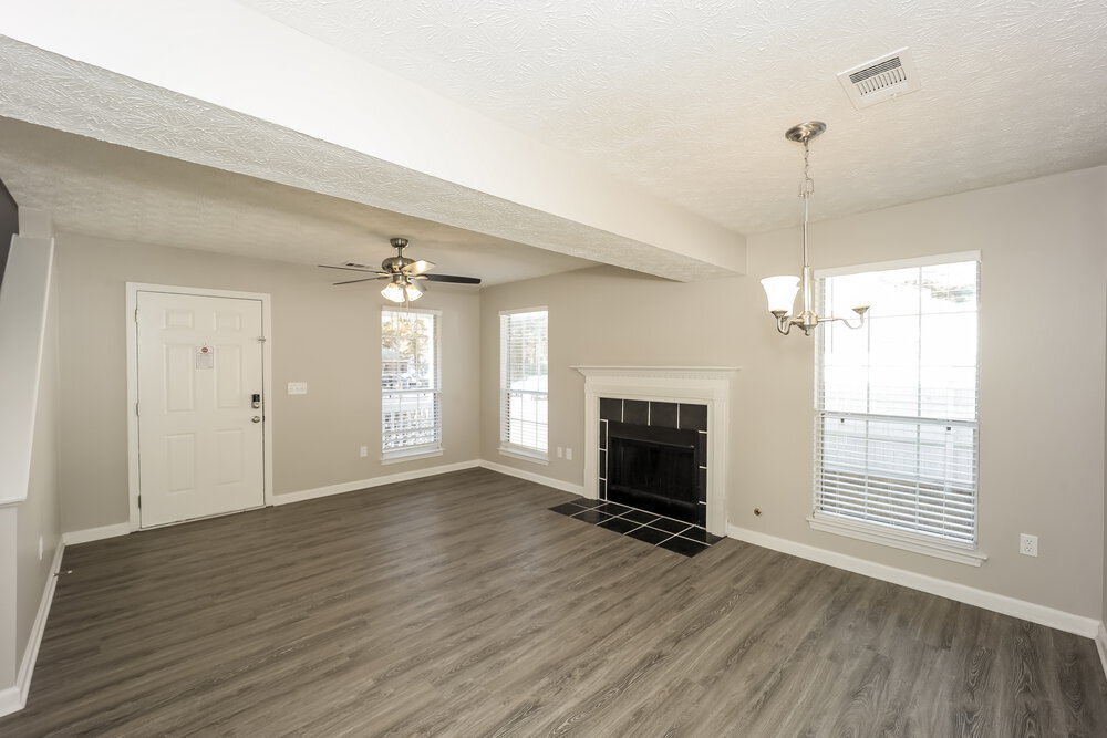 Building Photo - 7196 Williamsburg Dr