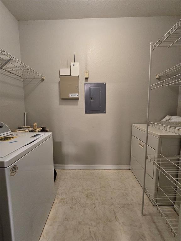 Building Photo - 5807 Legacy Crescent Pl