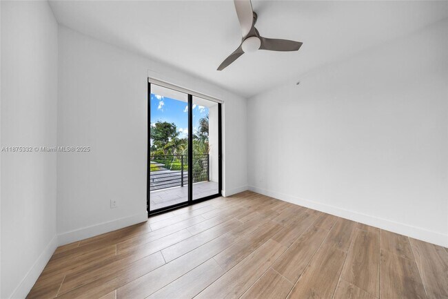 Building Photo - 3265 Bird Ave