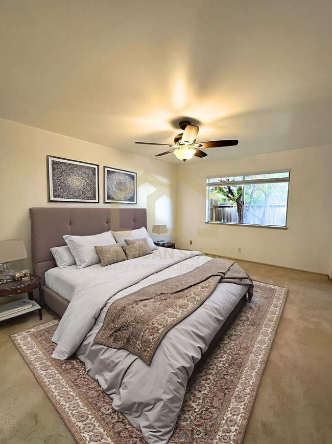 Building Photo - 309 S R St