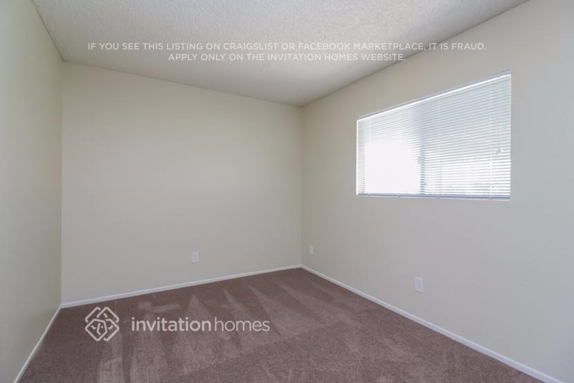 Building Photo - 14310 Agave St