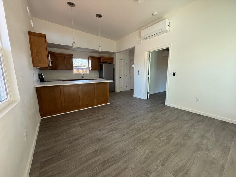 Building Photo - 5564 E Camden St