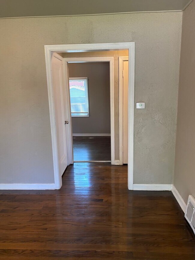Building Photo - GREAT HOME on a GREAT BLOCK
