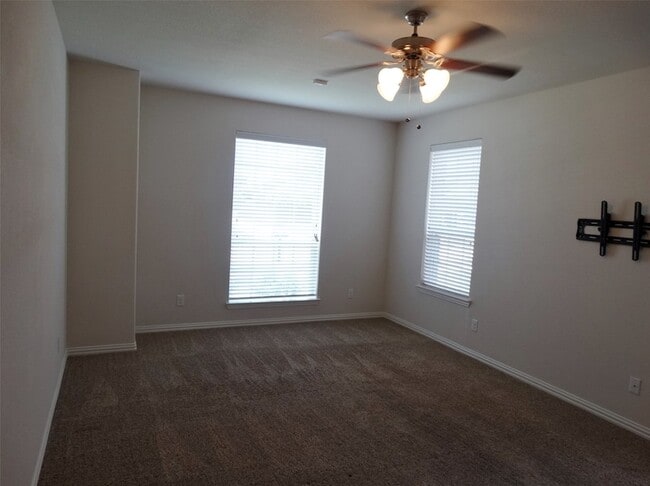 Building Photo - 5608 Broadgreen Rd
