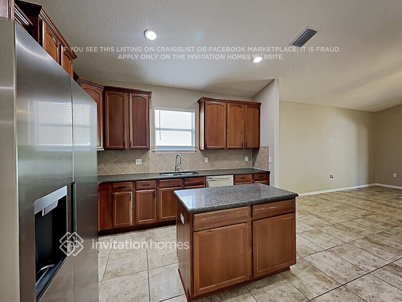 Building Photo - 12130 Colony Lakes Blvd