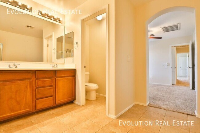 Building Photo - 2623 S Key Biscayne Dr