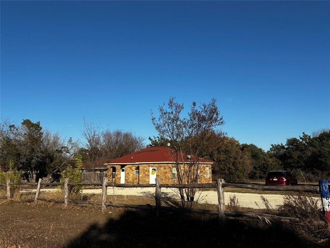 Building Photo - 102 Austin Elaine Dr