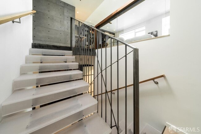 Building Photo - 489 Harrison St