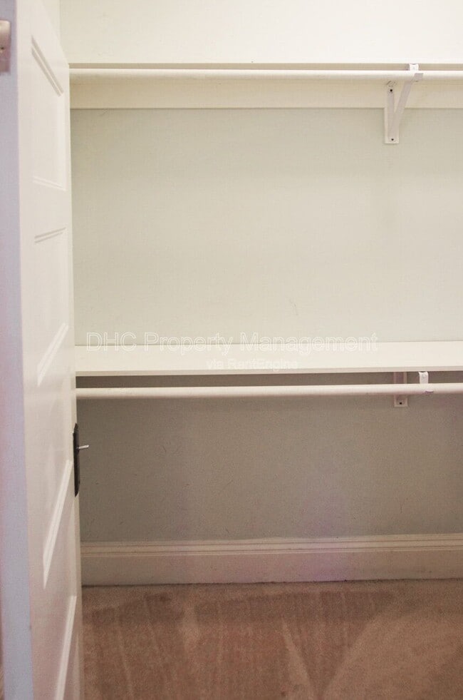 Building Photo - 1208 Arkwright Pl SE