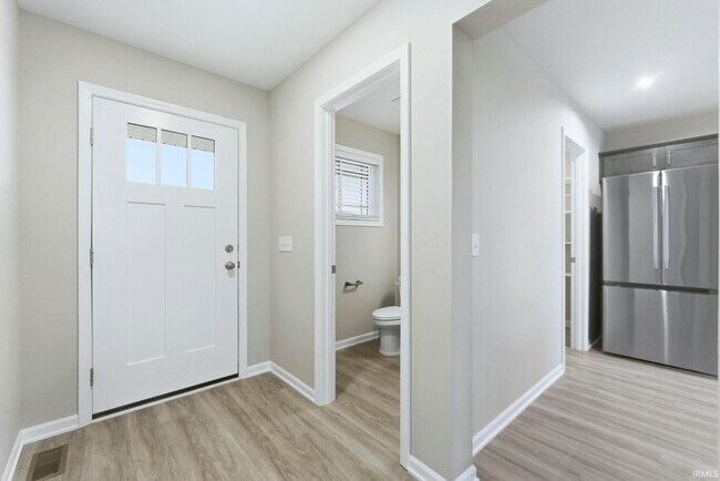 Building Photo - 1609 Anconia Cv