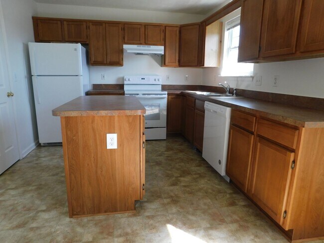 Building Photo - Location! Location! Location!