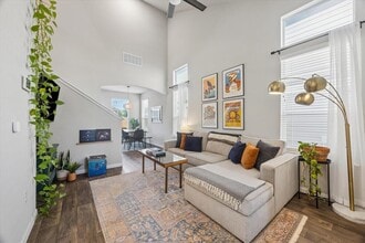 Building Photo - 2202 Arborside Dr