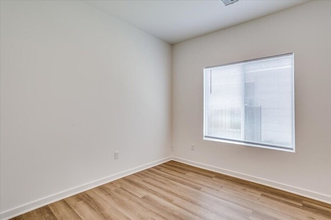 Building Photo - Area151-Aria Plan