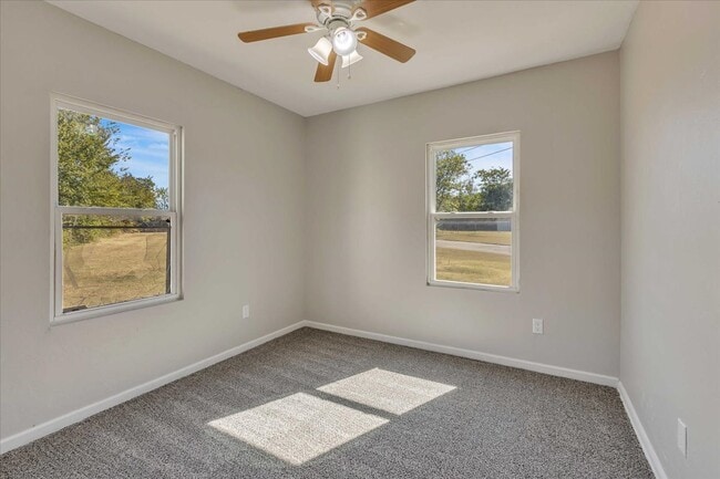 Building Photo - 2000 N Douglas Blvd