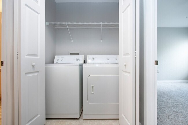 Building Photo - 2 Bedroom Condo in Lakewood Ranch