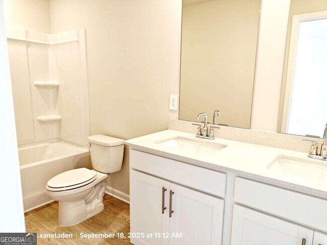 Building Photo - 2111 Avalon Rdg