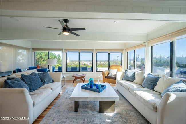 Building Photo - 14 Falls Rd