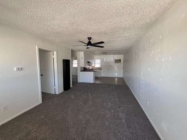 Building Photo - 705 47th St