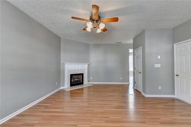 Building Photo - 3067 Kentmere Dr