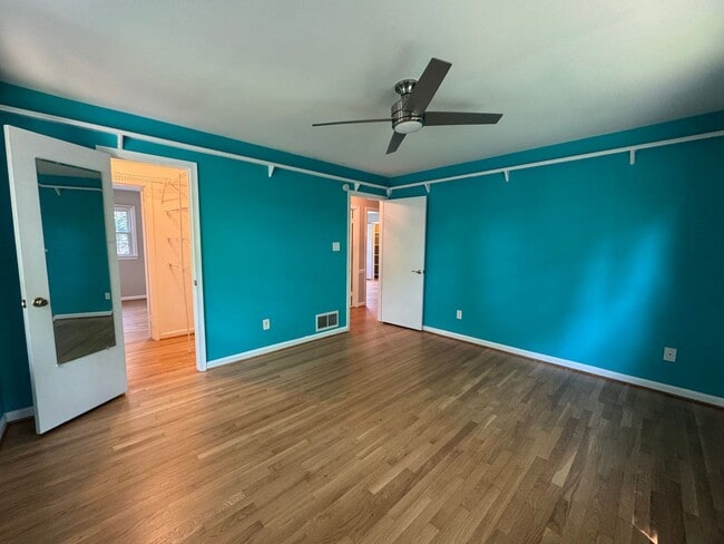 Building Photo - Spacious And Elegant 4 Bed 3 Bath Home Wit...