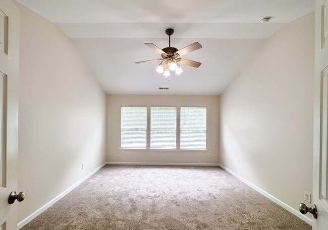 Building Photo - 9148 Hillston Ridge Rd