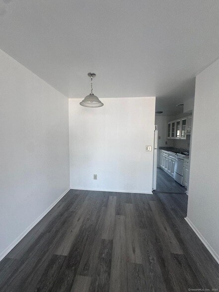 Building Photo - 169 Birdseye St
