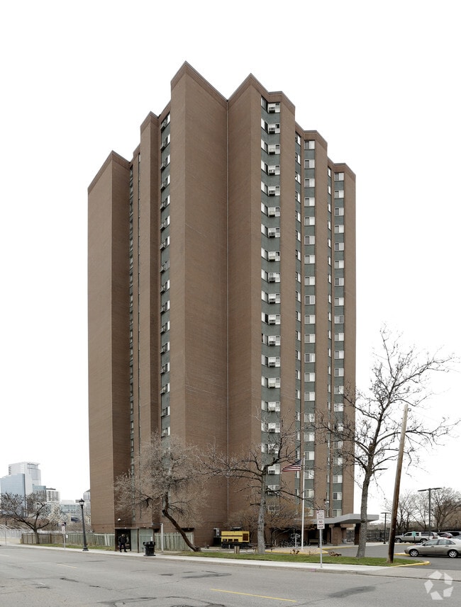Third Avenue Towers 1707 3rd Ave S Minneapolis MN 55404 Apartment Finder