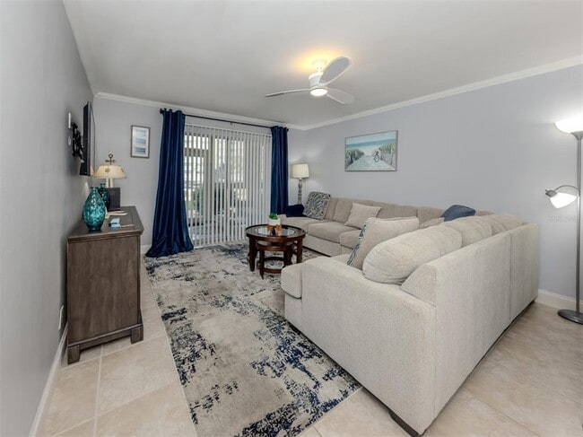 Building Photo - 200 The Esplanade N