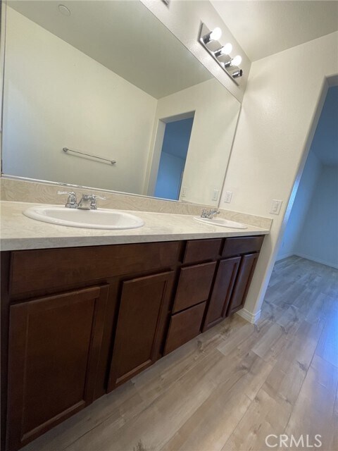 Building Photo - 3586 Bur Oak Rd