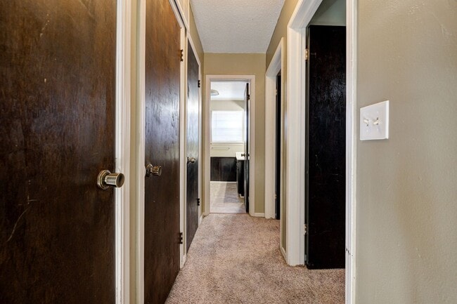 Building Photo - Charming and Spacious 2BD/1.5BTH Duplex Near Lake Hefner – Perfectly Located for Shopping and Dining